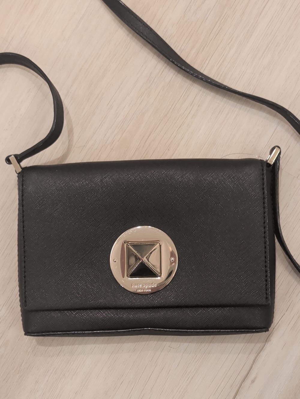 kate spade Black Crossbody Bag with Gold Accent Turnlock